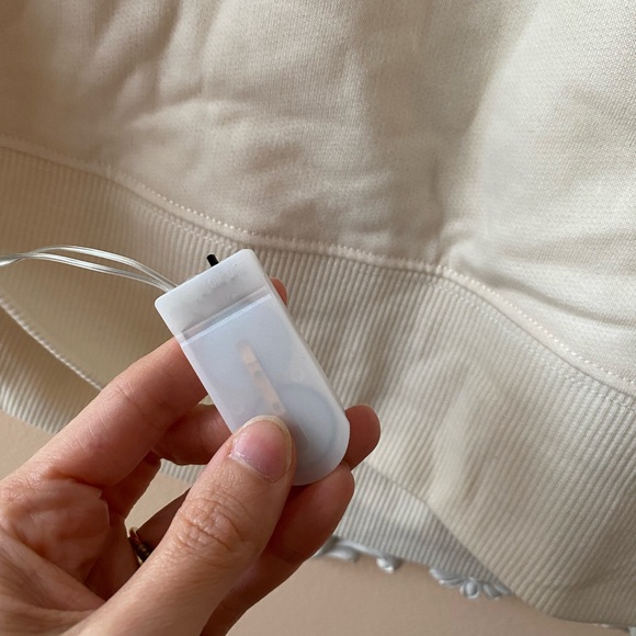 NWT Women’s Light Up “Ugly Christmas Sweater” Size Small - Picture 4 of 7